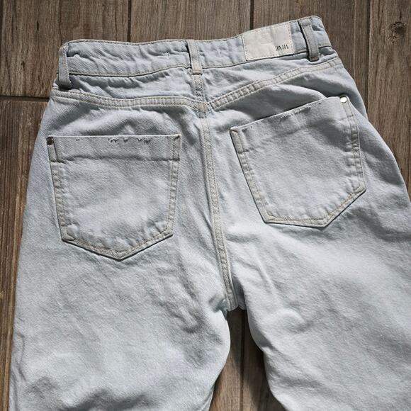 Zara Jeans Light Wash Distressed Design Button Fly Raw Hem Size 4 - Picture 8 of 10
